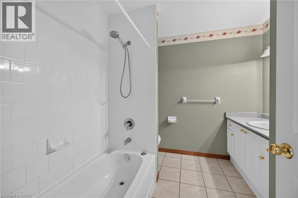 33 Brantdale Avenue, Hamilton, Ontario  L9C 1B6 - Photo 27 - 40859856