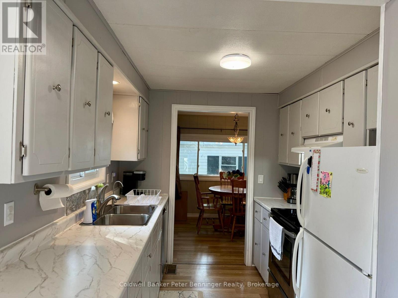 20 Cardinal Street, Brockton, Ontario  N0G 2V0 - Photo 11 - X13733340