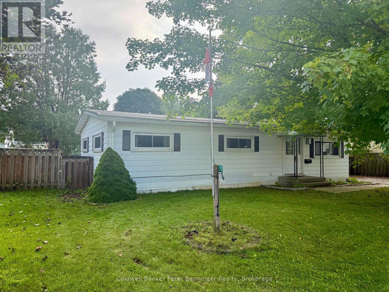 20 Cardinal Street, Brockton, Ontario  N0G 2V0 - Photo 2 - X13733340