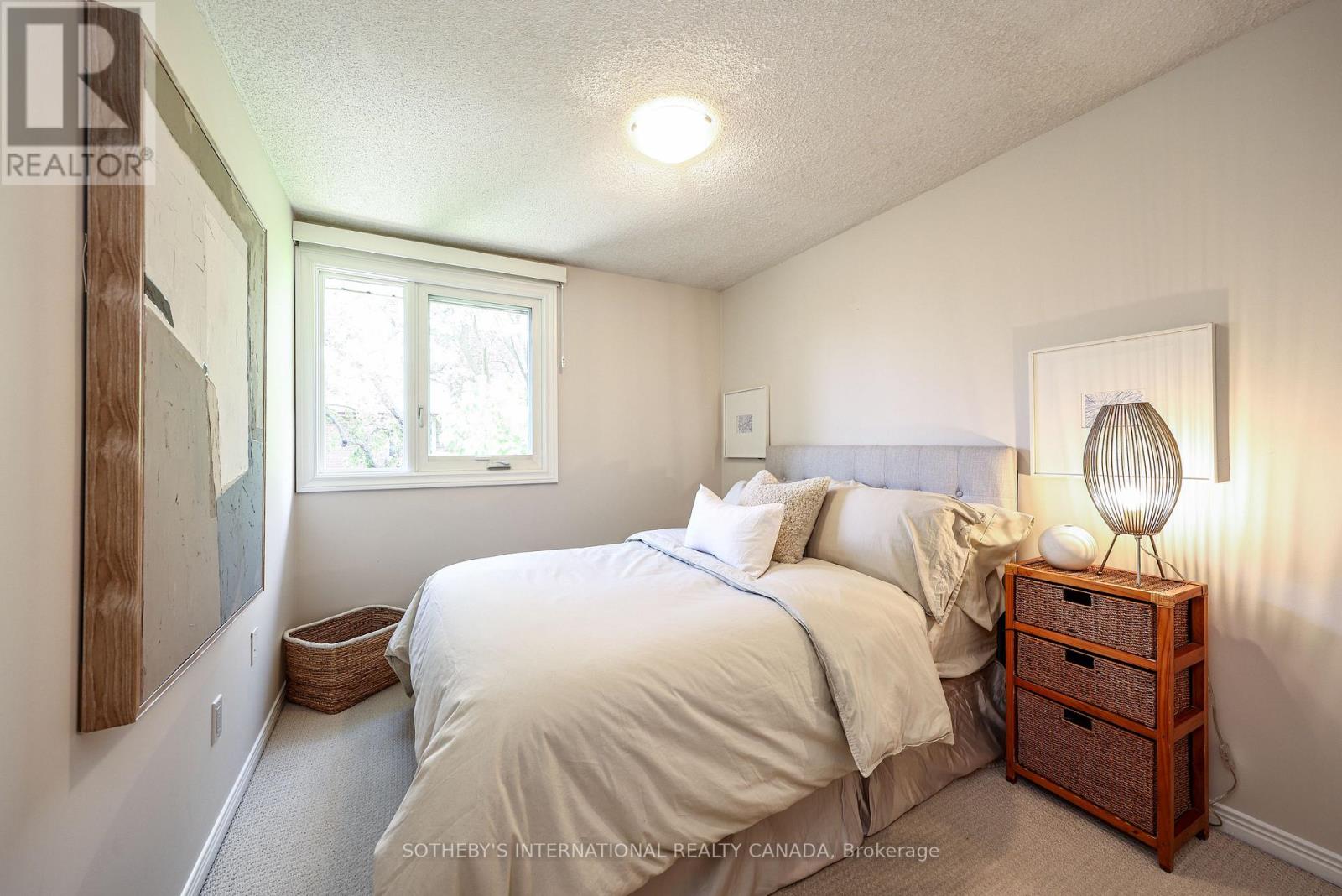 70 Sylvan Valley Way, Toronto, Ontario  M5M 4M3 - Photo 20 - C13733396