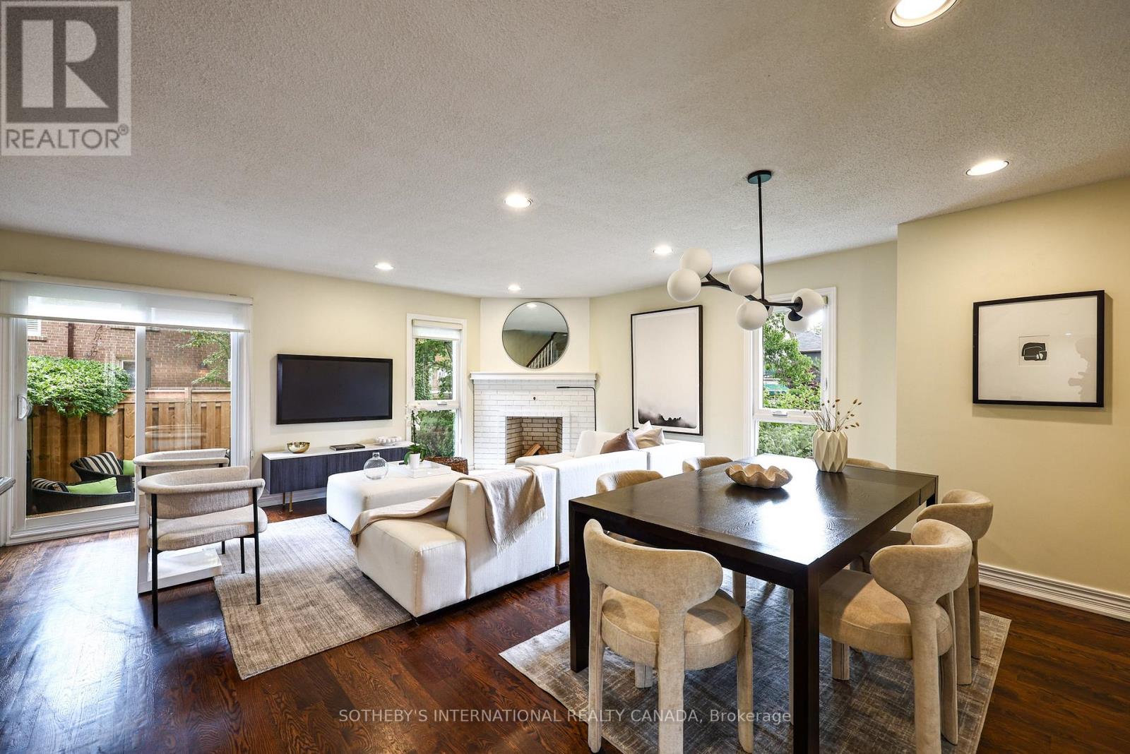 70 Sylvan Valley Way, Toronto, Ontario  M5M 4M3 - Photo 2 - C13733396