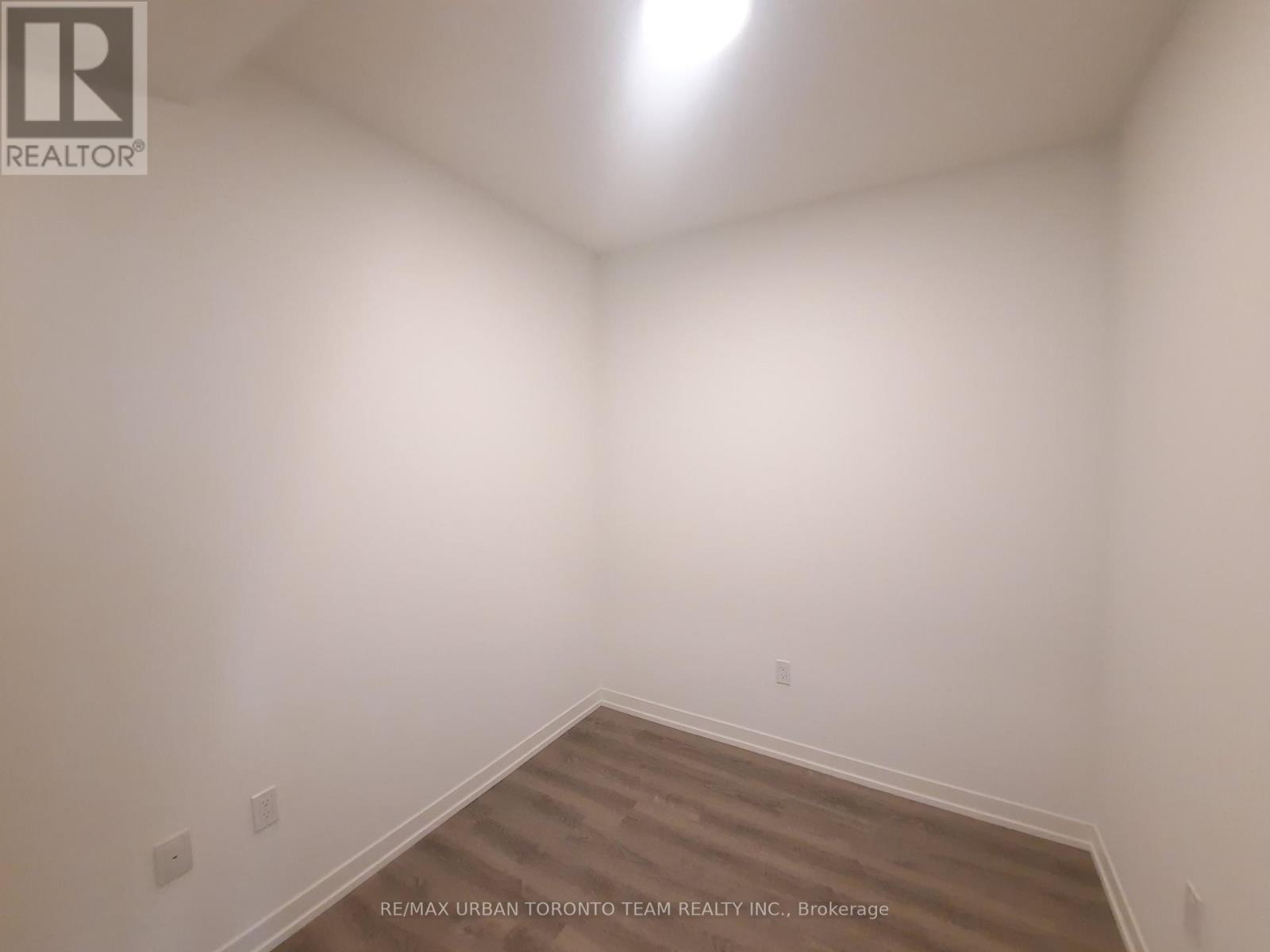 1108 - 8 Interchange Way, Vaughan, Ontario  L4K 5Z7 - Photo 8 - N13733370