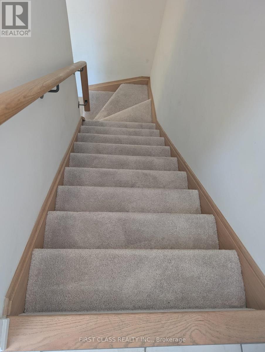 656 Copper Creek Drive, Markham, Ontario  L6B 1R2 - Photo 10 - N13733426
