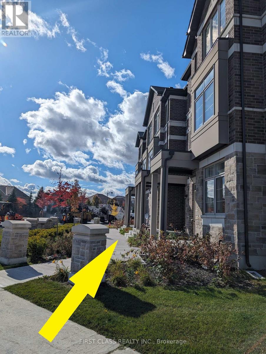 656 Copper Creek Drive, Markham, Ontario  L6B 1R2 - Photo 3 - N13733426
