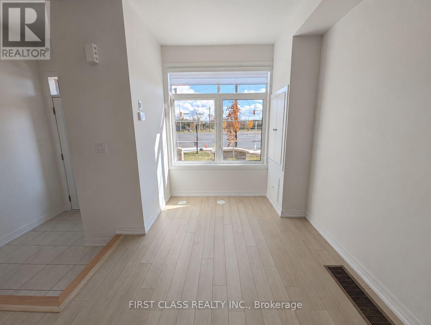 656 Copper Creek Drive, Markham, Ontario  L6B 1R2 - Photo 5 - N13733426