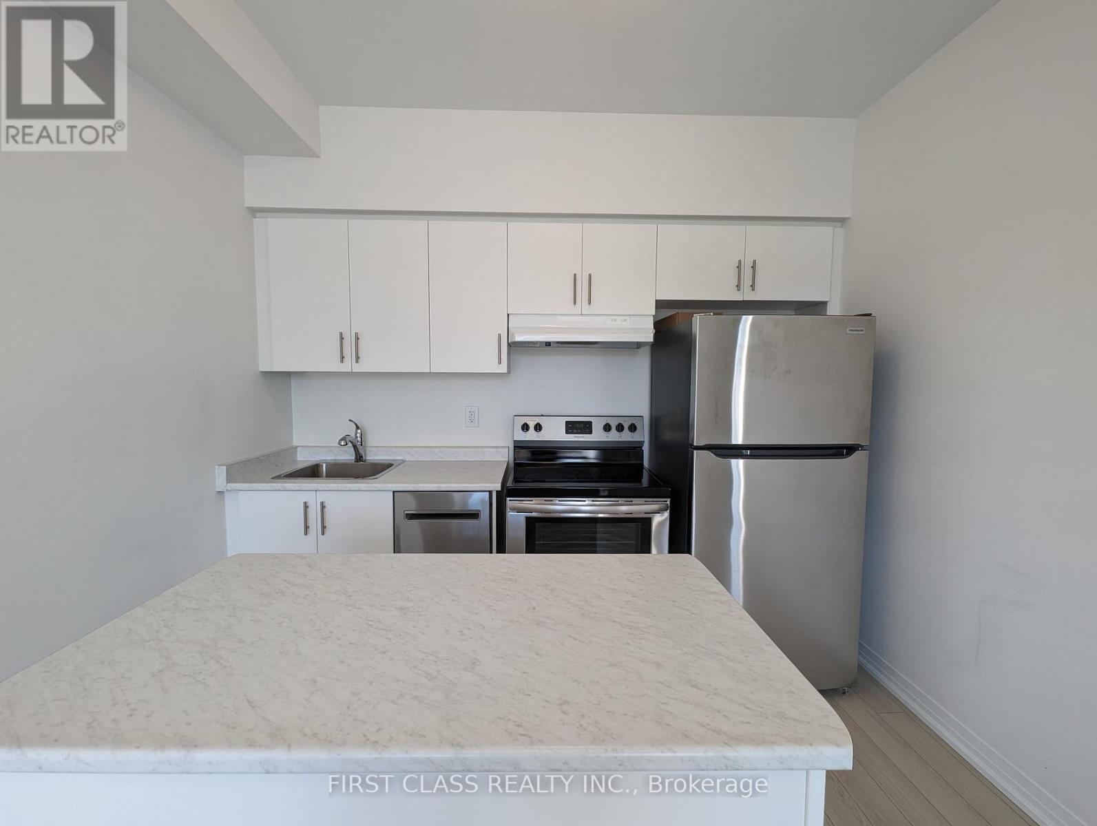 656 Copper Creek Drive, Markham, Ontario  L6B 1R2 - Photo 9 - N13733426