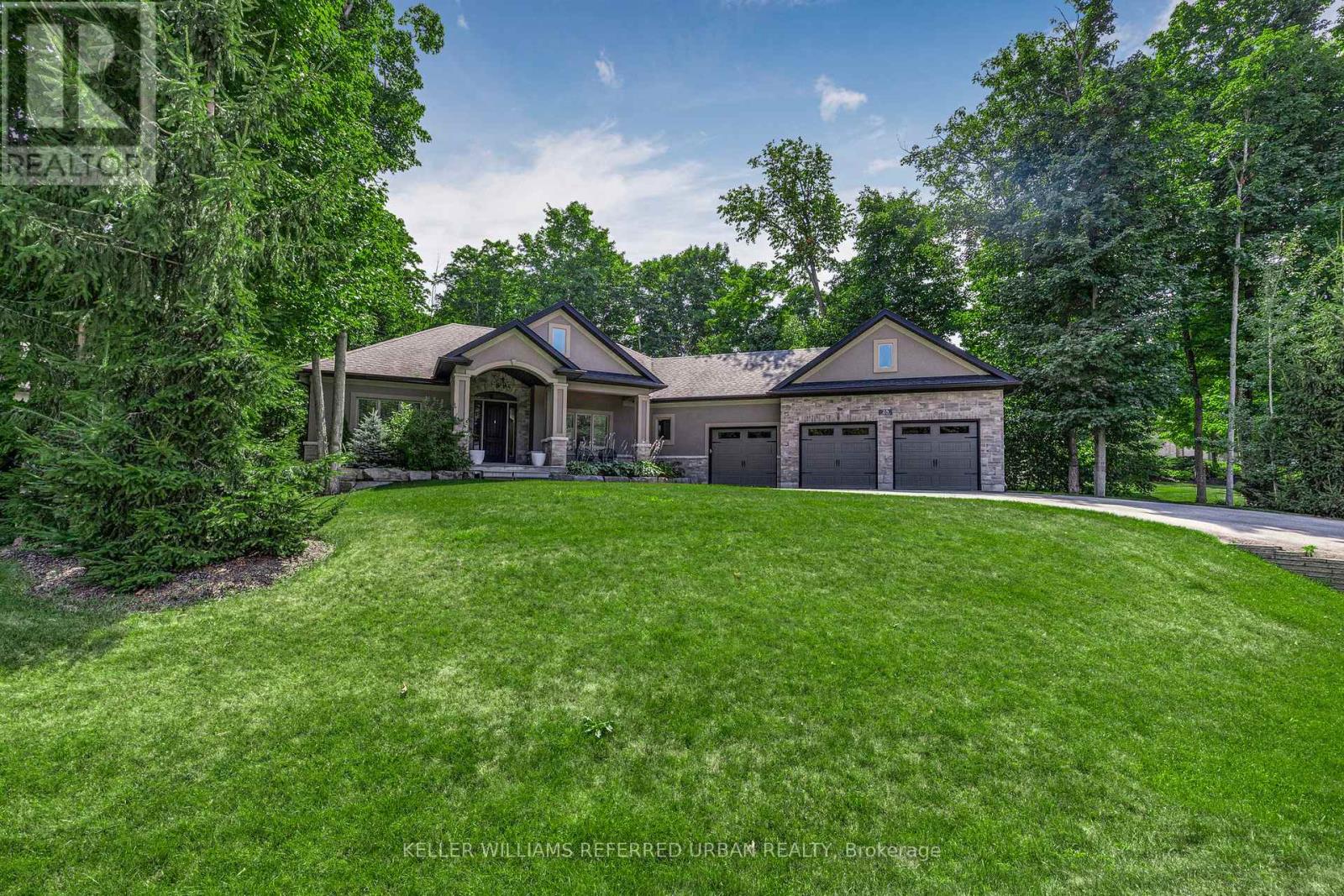 25 Heron Boulevard, Springwater (Snow Valley), Ontario  L0L 1Y3 - Photo 42 - S13733346