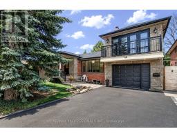40 COWLEY AVENUE, Toronto, Ontario