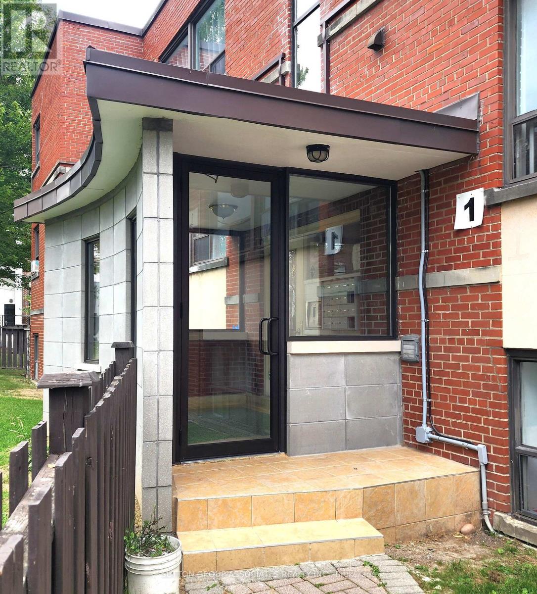 202 - 1 GREENBROOK DRIVE