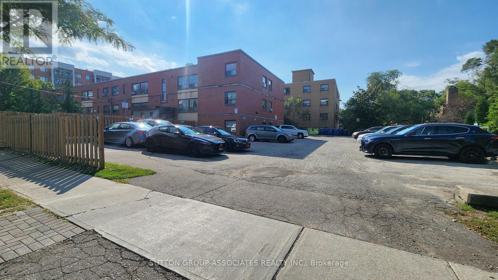 202 - 1 Greenbrook Drive, Toronto, Ontario  M6M 2J8 - Photo 21 - W13733214