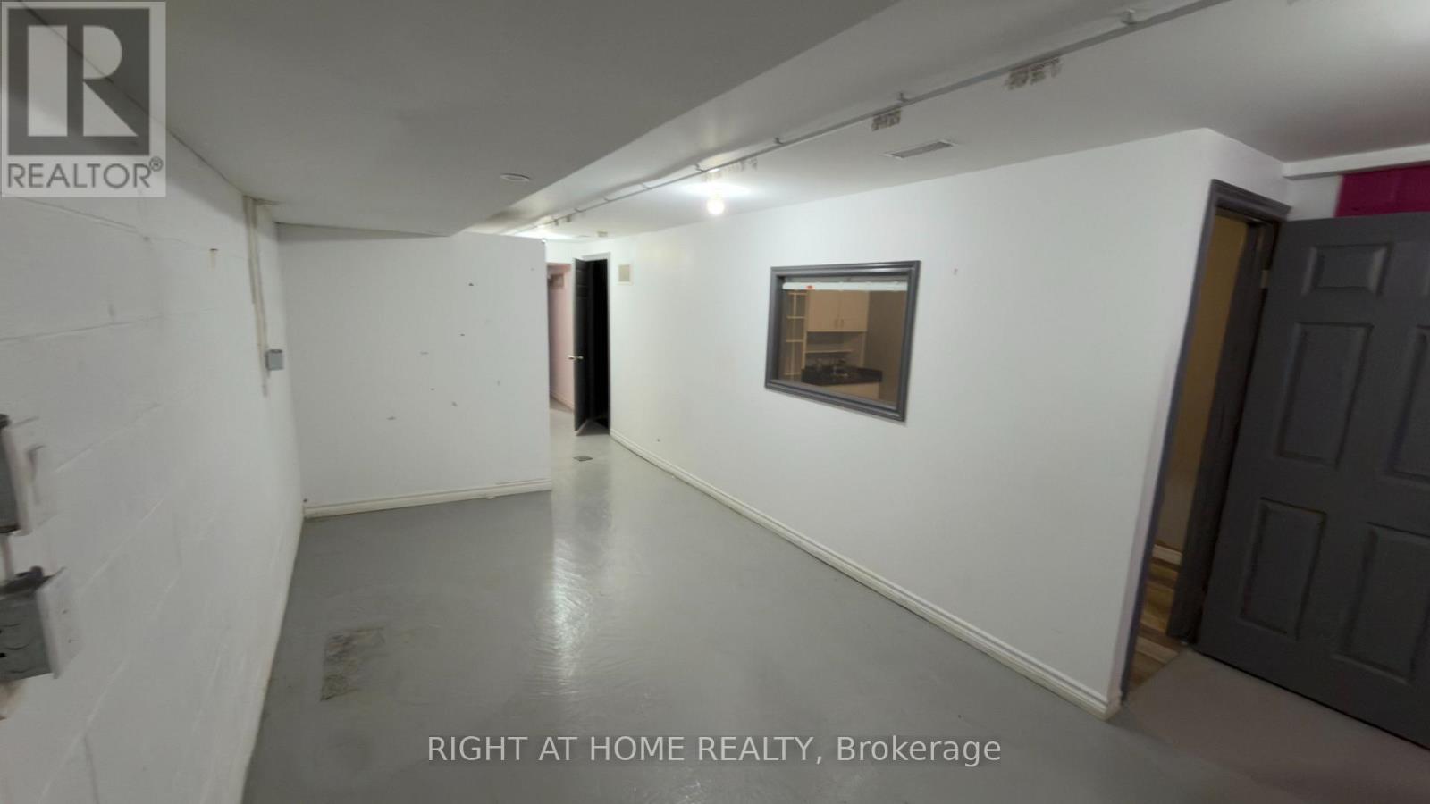 3009 Islington Avenue, Toronto, Ontario  M9L 2K9 - Photo 8 - W13733302