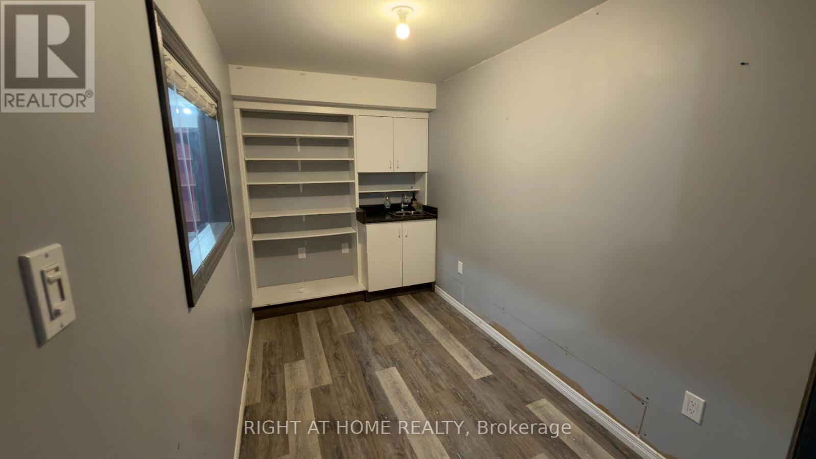 3009 Islington Avenue, Toronto, Ontario  M9L 2K9 - Photo 9 - W13733302