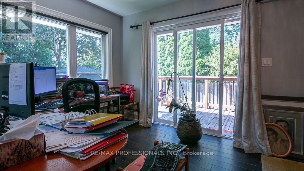Main - 7 Sedgebrook Crescent, Toronto, Ontario  M9B 2X2 - Photo 13 - W13733318