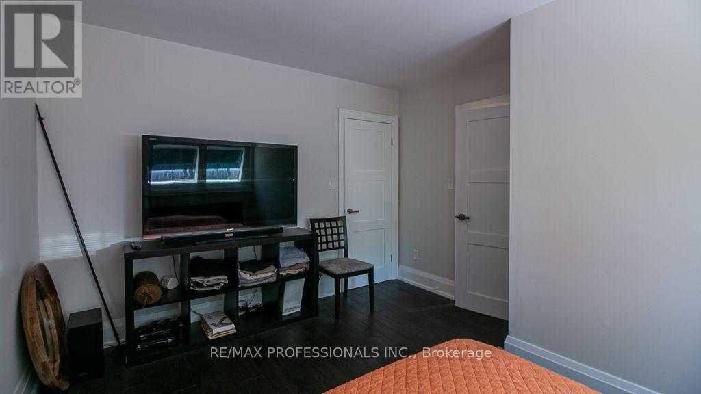 Main - 7 Sedgebrook Crescent, Toronto, Ontario  M9B 2X2 - Photo 18 - W13733318