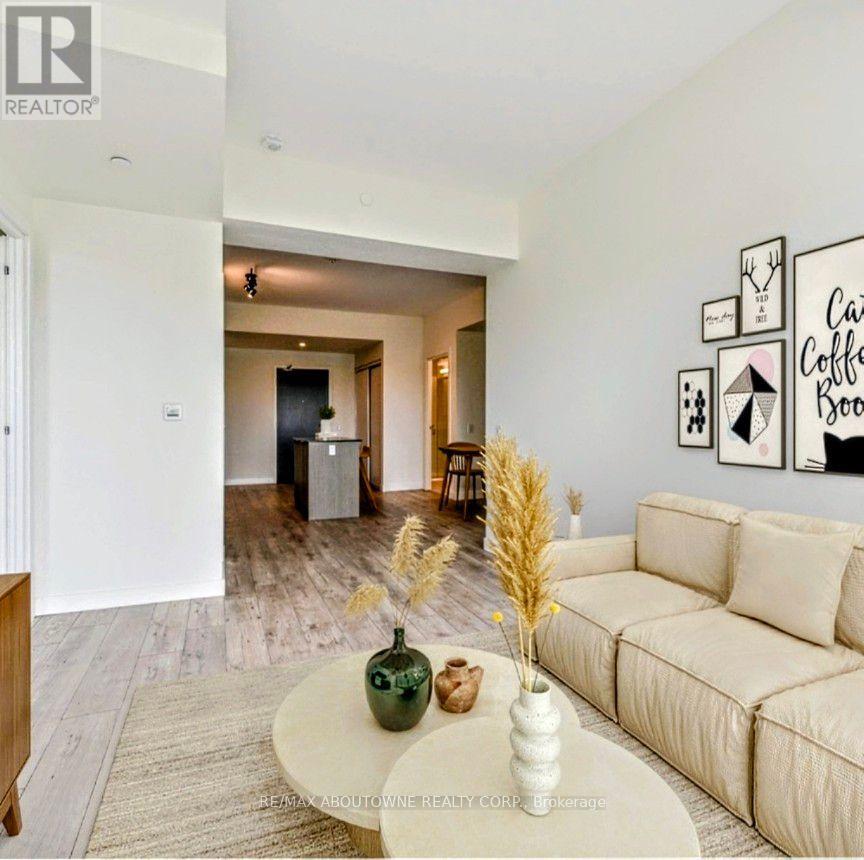 B0614 - 133 Bronte Road, Oakville, Ontario L6L 3C1 - Photo 6 - W13733410