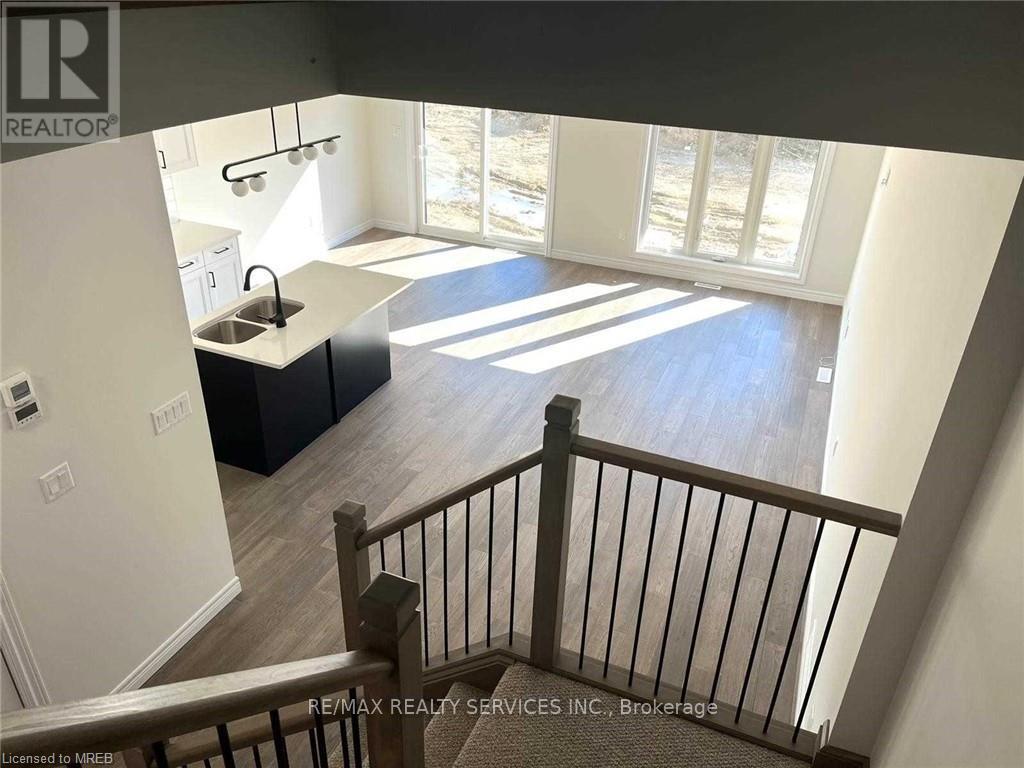 132 Doan Drive, Middlesex Centre, Ontario  N0L 1R0 - Photo 4 - X13733310