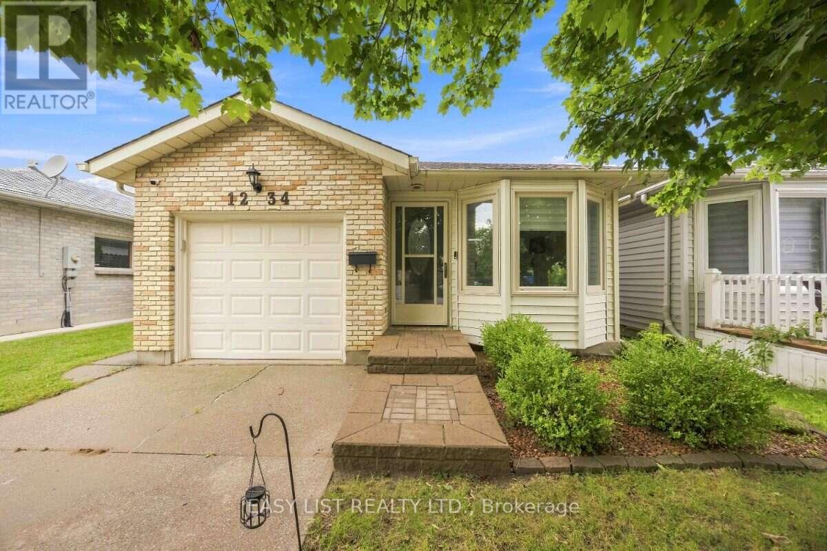1234 THISTLEDOWN AVENUE, Sarnia, Ontario