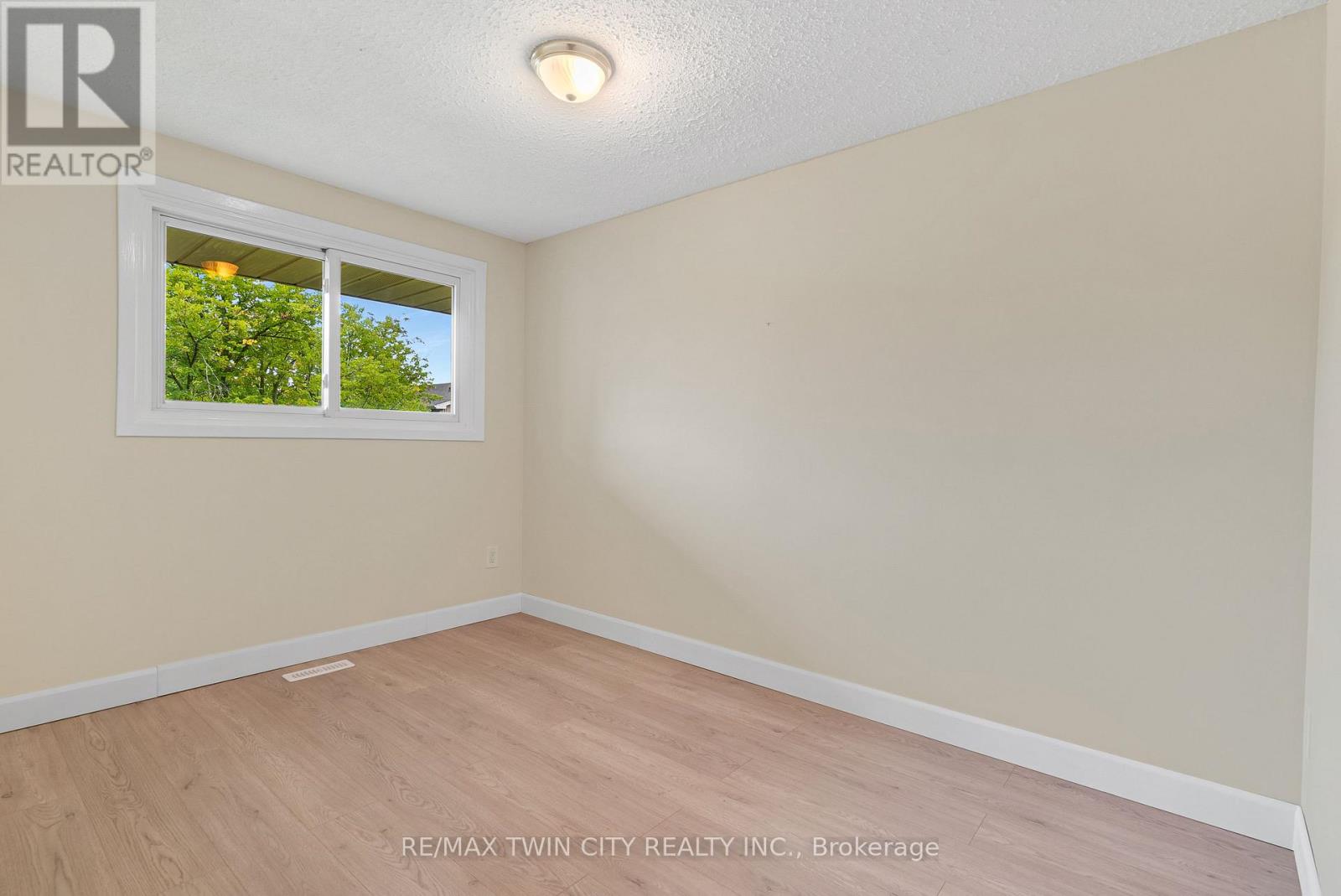 23 - 25 Upper Canada Drive, Kitchener, Ontario  N2P 1G2 - Photo 23 - X13733424