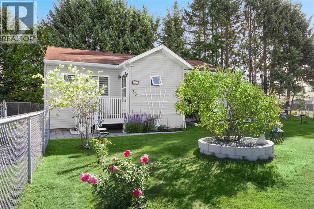 33 Okanagan Street, Kitimat, British Columbia  V8C 1Z6 - Photo 1 - R3160435
