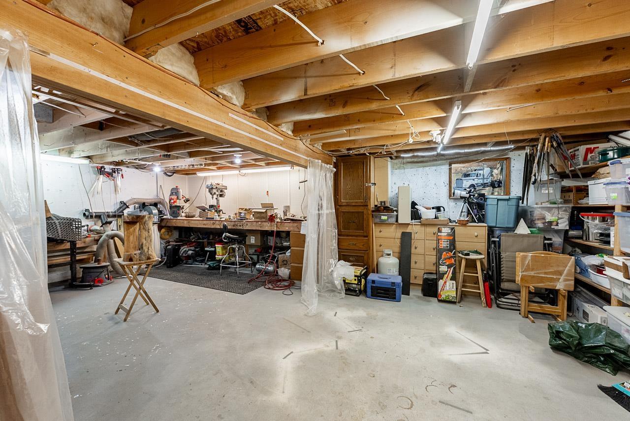 8480 Doerksen Drive, Mission, British Columbia  V2V 7C4 - Photo 30 - R3160303