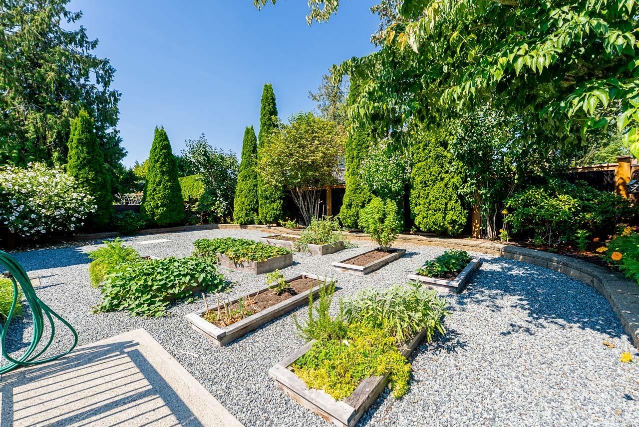 8480 Doerksen Drive, Mission, British Columbia  V2V 7C4 - Photo 37 - R3160303
