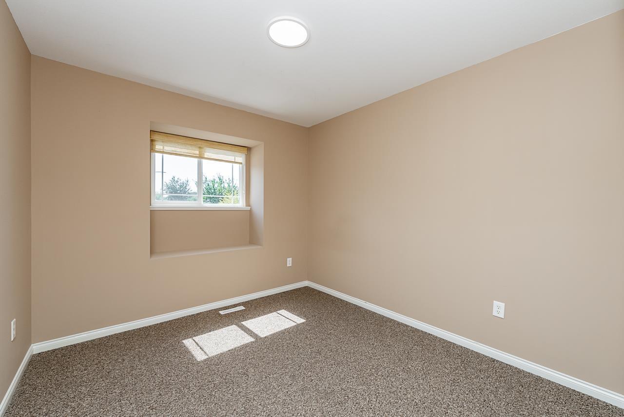 8480 Doerksen Drive, Mission, British Columbia  V2V 7C4 - Photo 18 - R3160303