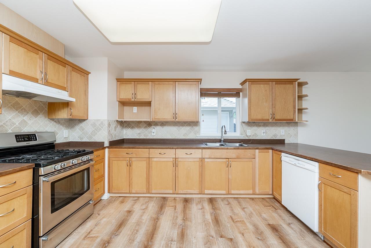 8480 Doerksen Drive, Mission, British Columbia  V2V 7C4 - Photo 8 - R3160303