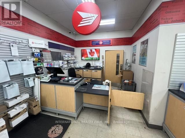 1116 Wilson Avenue, Toronto, Ontario  M3M 1G0 - Photo 16 - W13471468