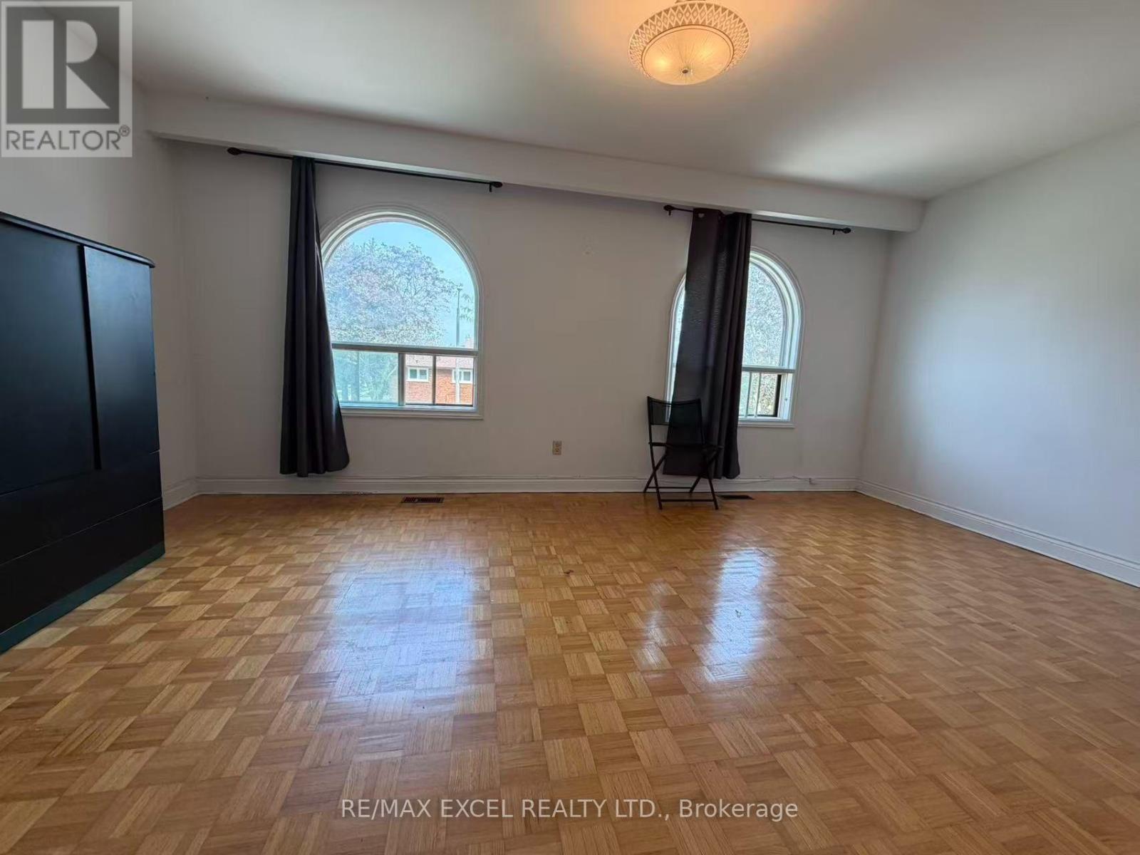 Upper - 56 Leafield Drive, Toronto, Ontario  M1W 2T2 - Photo 15 - E13724504