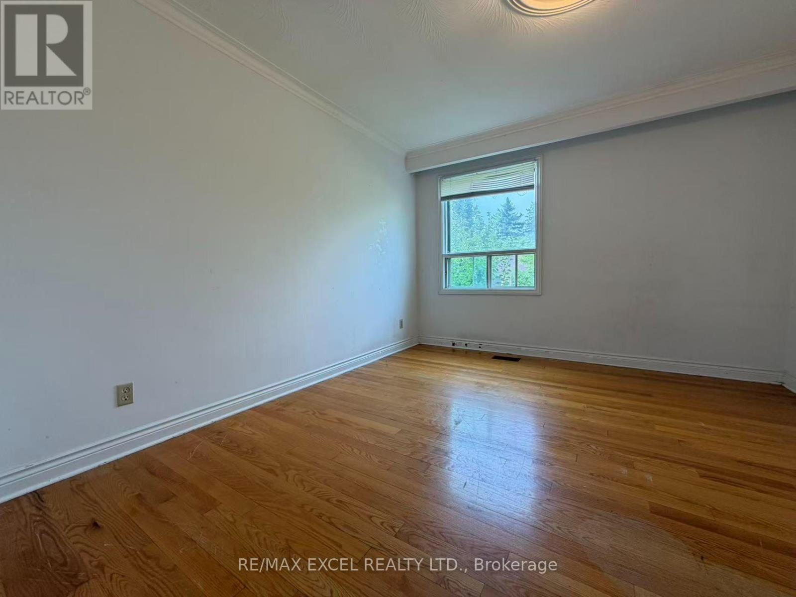 Upper - 56 Leafield Drive, Toronto, Ontario  M1W 2T2 - Photo 7 - E13724504