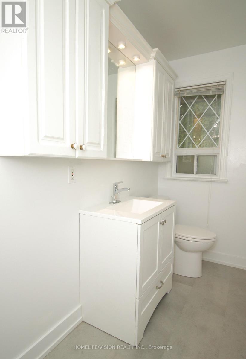 Bsmt - 61 Lewiston Road, Toronto, Ontario  M1P 1X8 - Photo 22 - E13732472