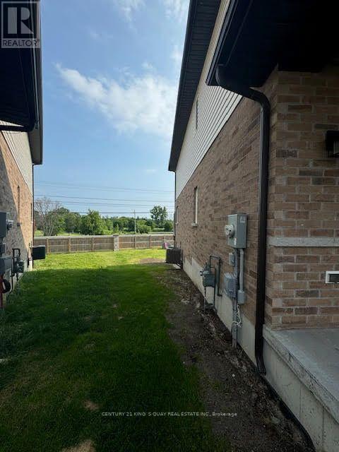 5 Ledgerock Court, Quinte West, Ontario  K8R 0A1 - Photo 3 - X13733188