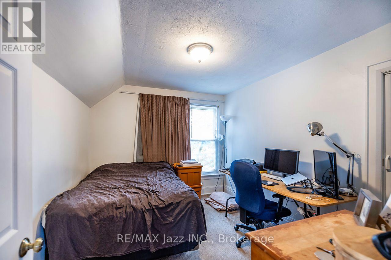 97 Adelaide Avenue E, Oshawa, Ontario  L1G 1Z2 - Photo 15 - E13733472