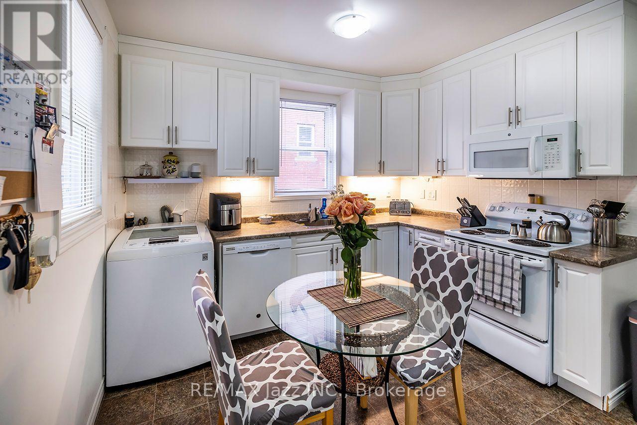 97 Adelaide Avenue E, Oshawa, Ontario  L1G 1Z2 - Photo 19 - E13733472