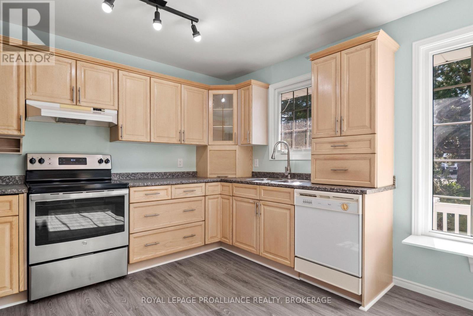 19 Millhaven Road, Loyalist, Ontario  K0H 2H0 - Photo 12 - X13733450