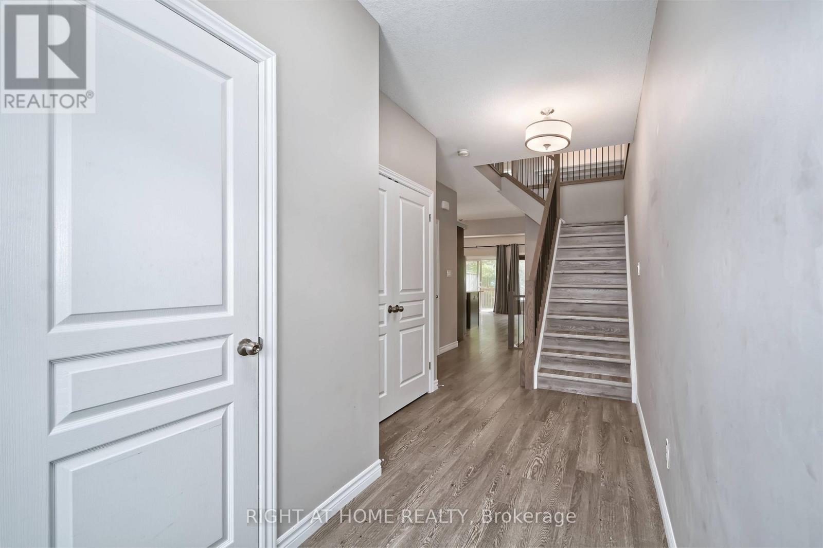 97 - 1924 Cedarhollow Boulevard, London North, Ontario  N5X 0K3 - Photo 4 - X13733546