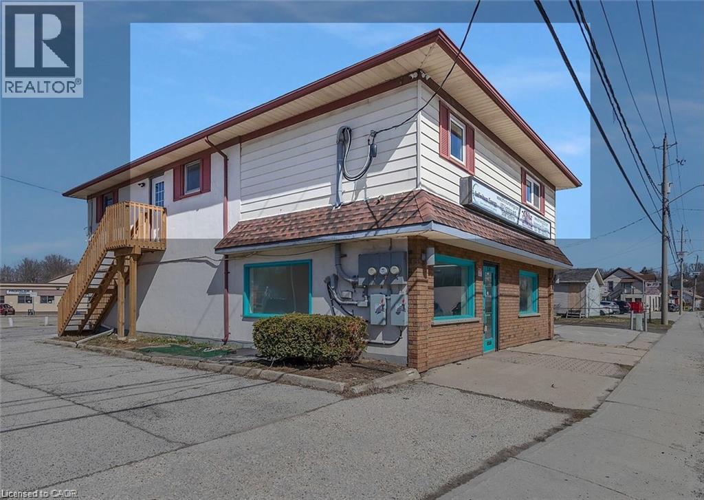 581 LANCASTER Street W Unit# 2