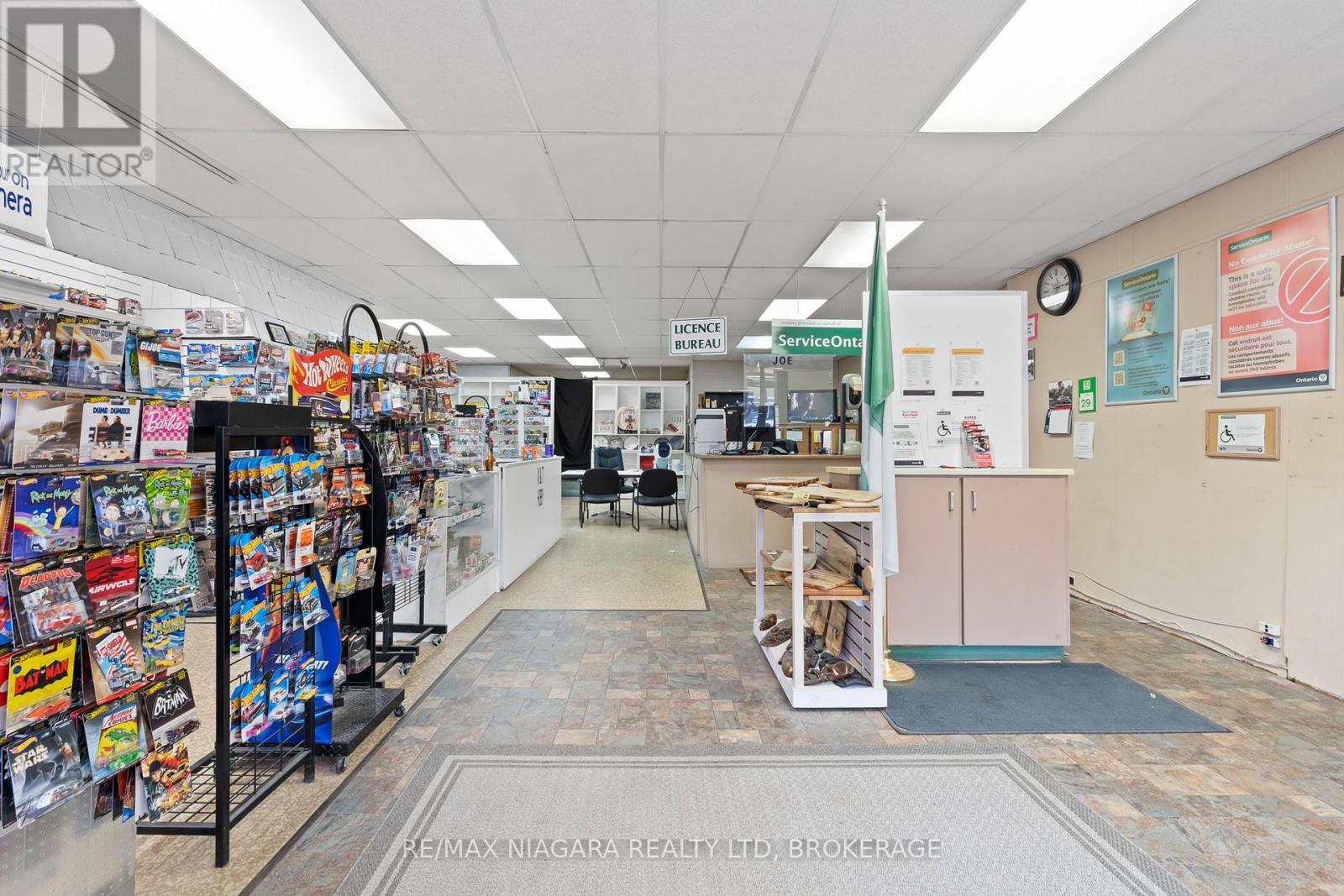 216 King Street, Port Colborne, Ontario  L3K 4G7 - Photo 10 - X13733490