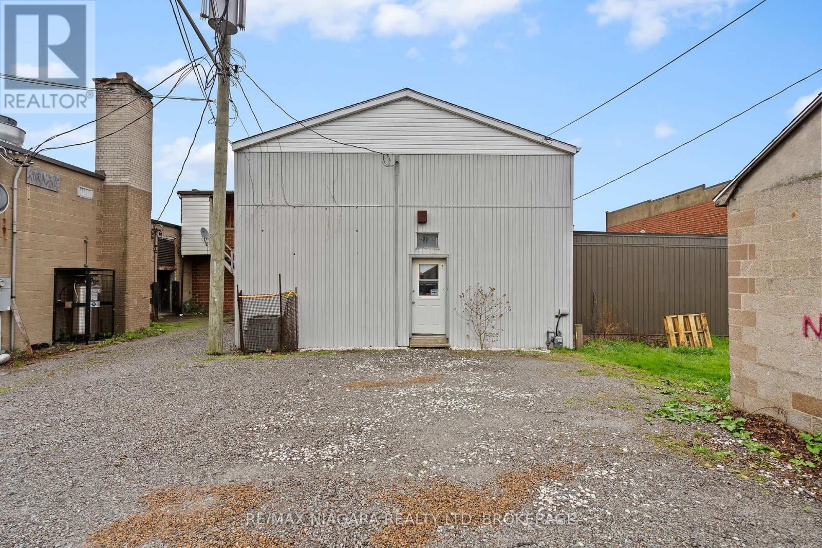 216 King Street, Port Colborne, Ontario  L3K 4G7 - Photo 17 - X13733490