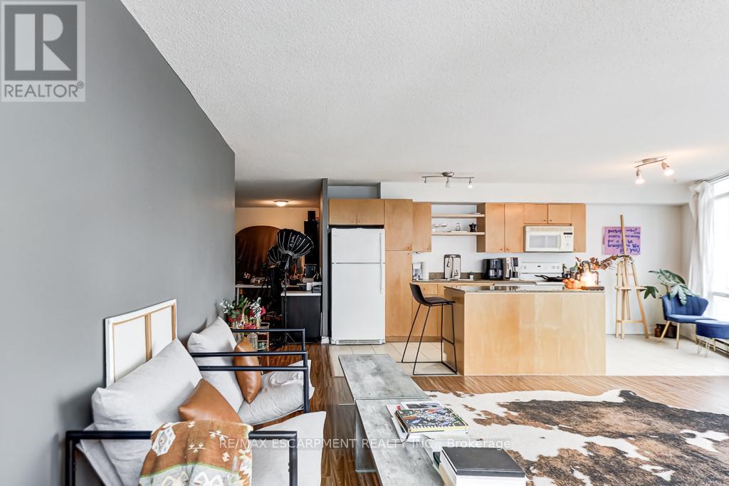 2510 - 373 Front Street W, Toronto, Ontario  M5V 3R7 - Photo 9 - C13733556