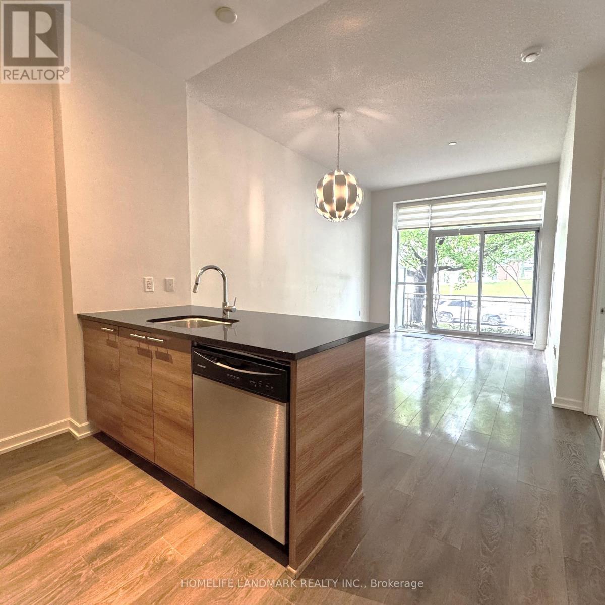 Ps 011 - 66 Forest Manor Drive, Toronto, Ontario  M2J 0B7 - Photo 4 - C13733600