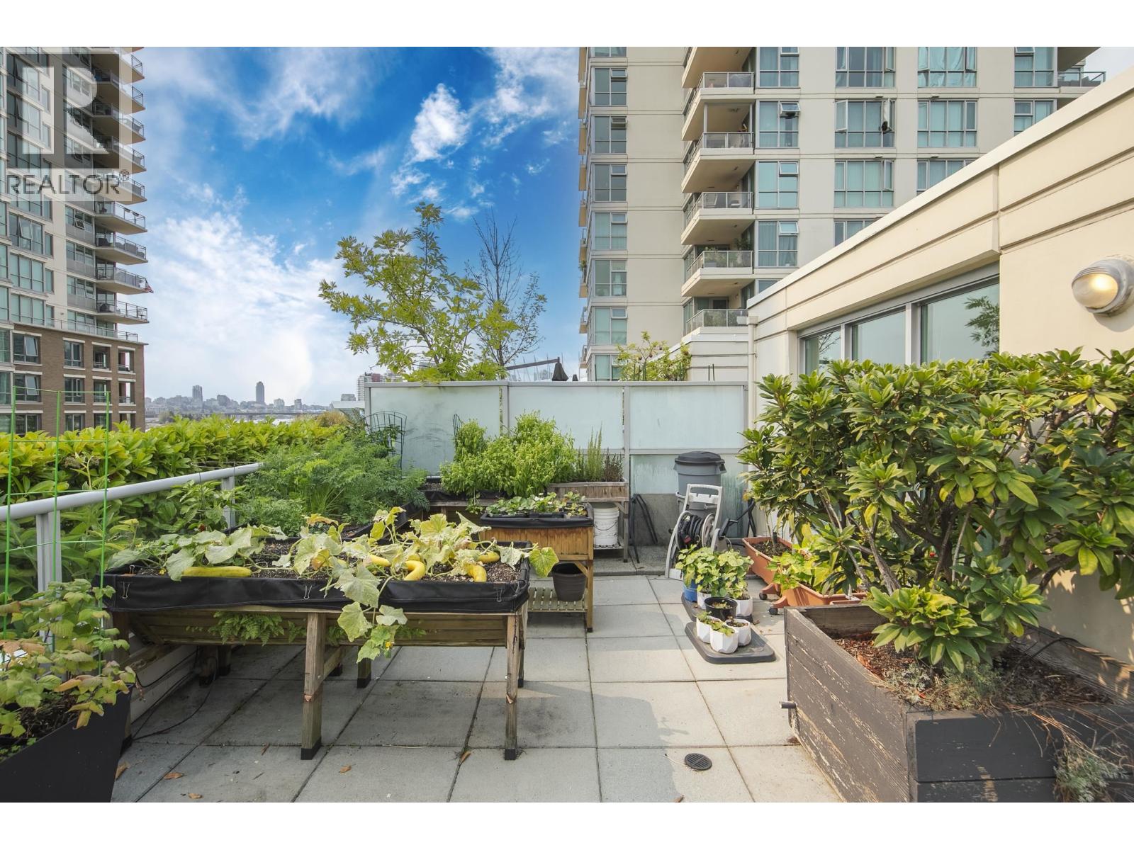 306 125 Milross Avenue, Vancouver, British Columbia  V6A 0A1 - Photo 10 - R3160457