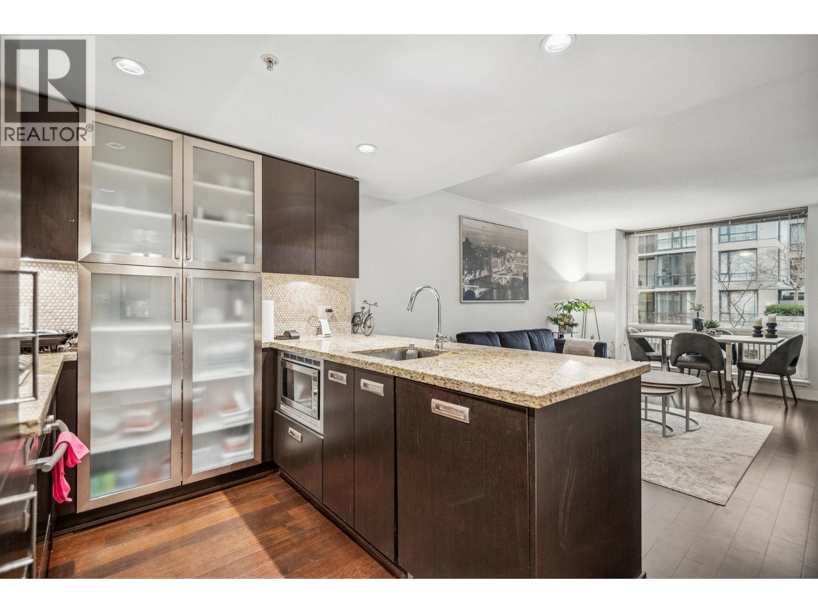 301 1055 Richards Street, Vancouver, British Columbia  V6B 0C2 - Photo 4 - R3160463