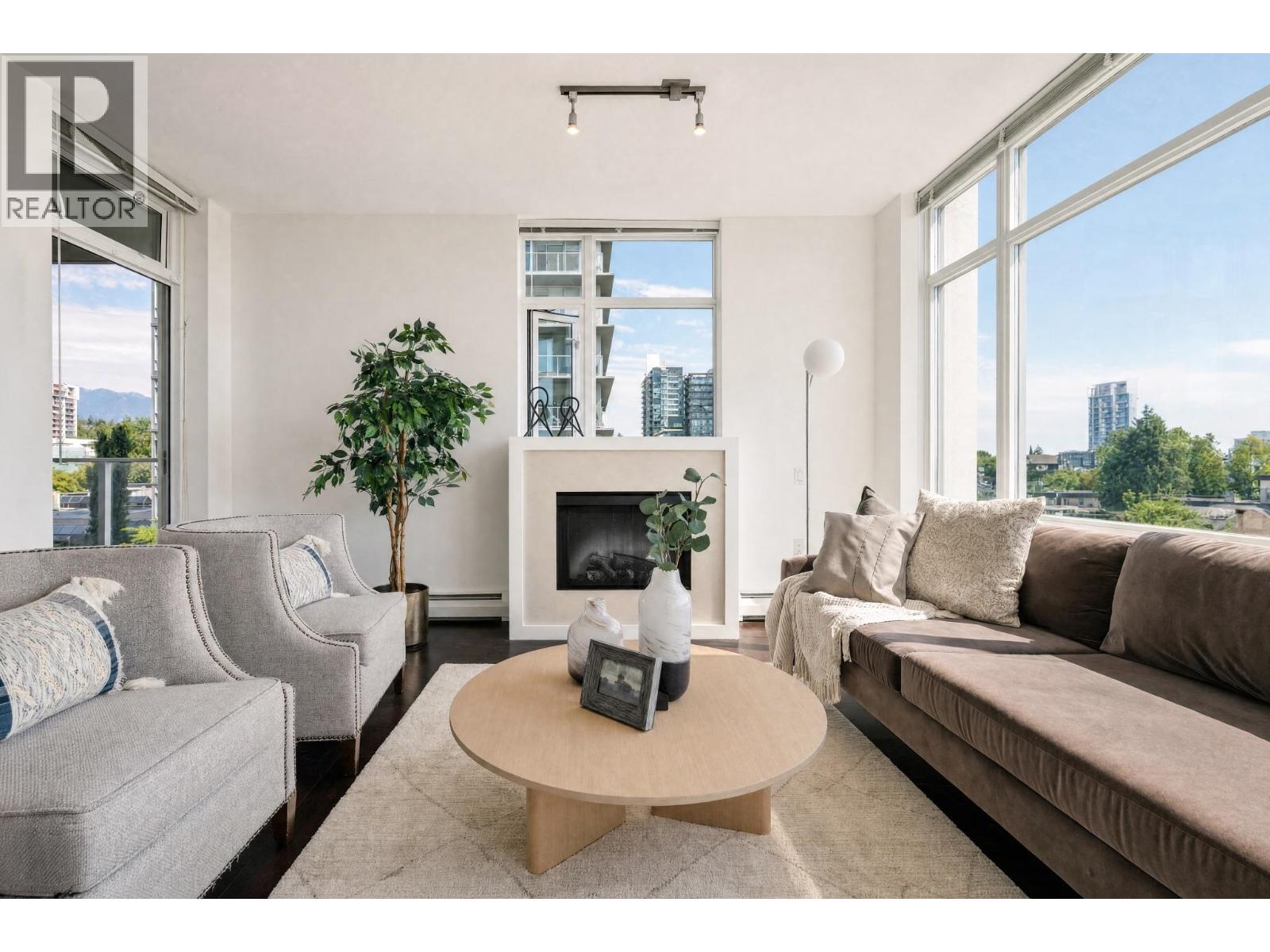 601 1320 Chesterfield Avenue, North Vancouver, British Columbia  V7M 0A6 - Photo 4 - R3160502
