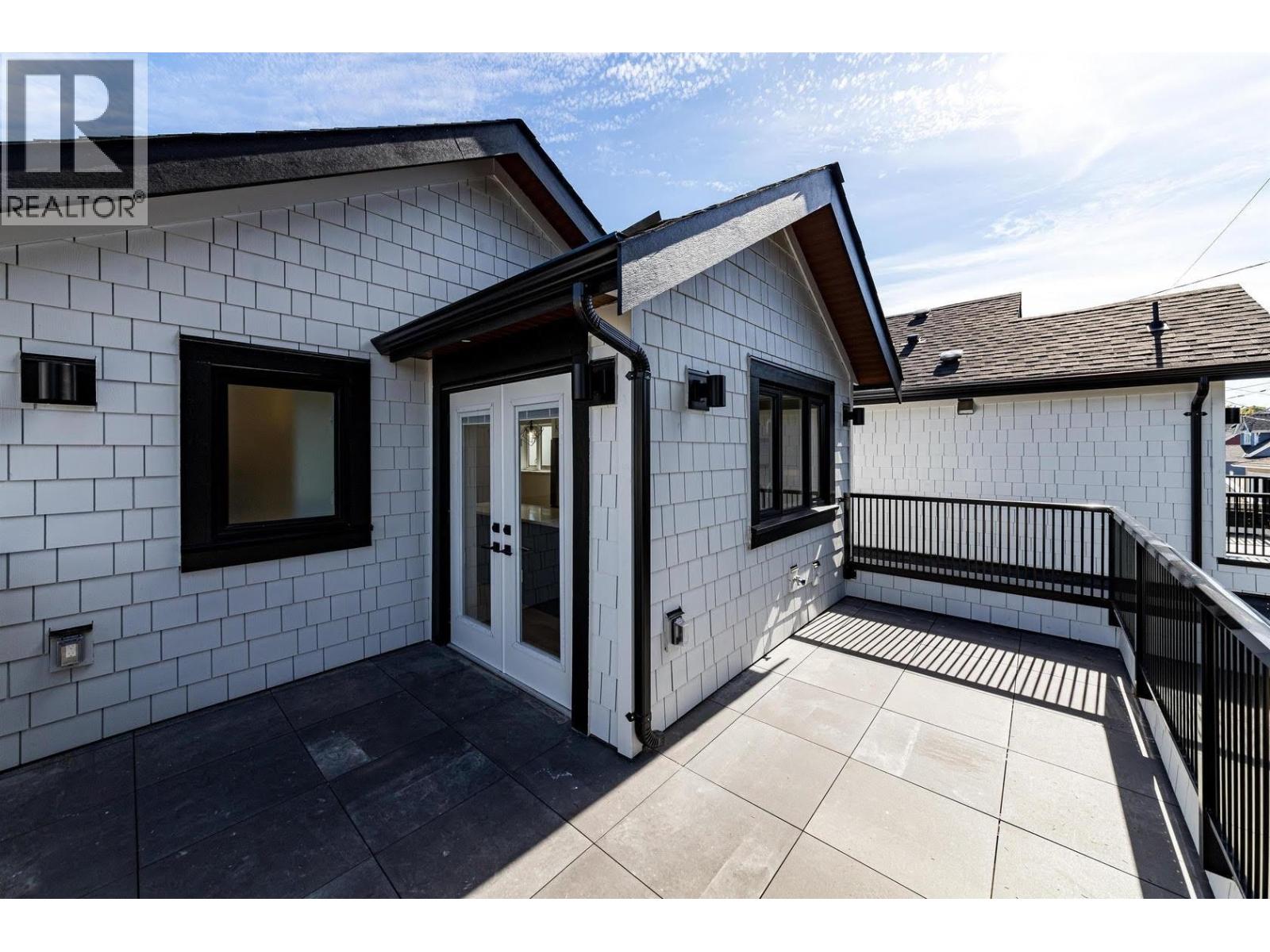 5447 Killarney Street, Vancouver, British Columbia  V5R 3W3 - Photo 9 - R3160505