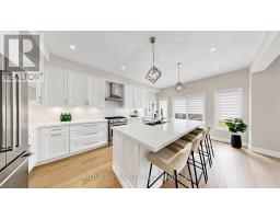 35 LAUDERDALE DRIVE, Vaughan, Ontario