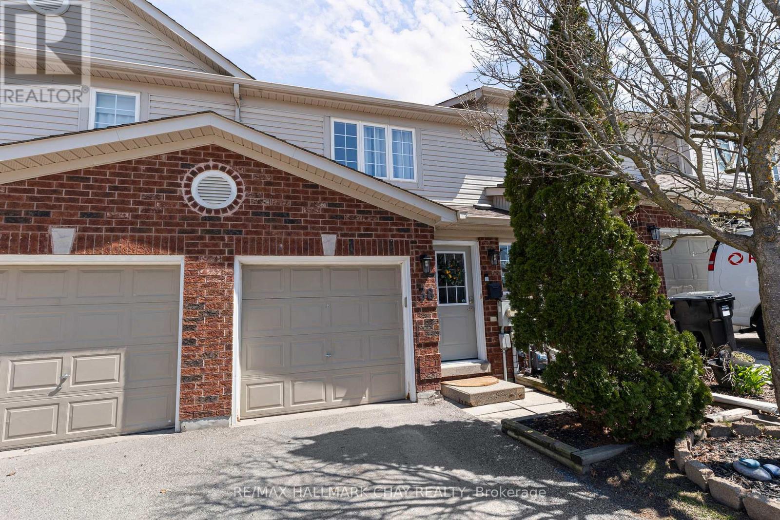 38 - 430 Mapleview Drive E, Barrie, Ontario  L4N 0H4 - Photo 2 - S13733540