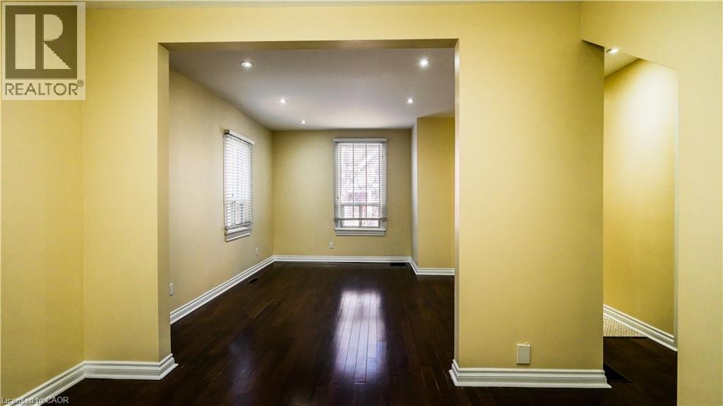 119 Markland Street, Hamilton, Ontario  L8P 2K2 - Photo 10 - 40859721