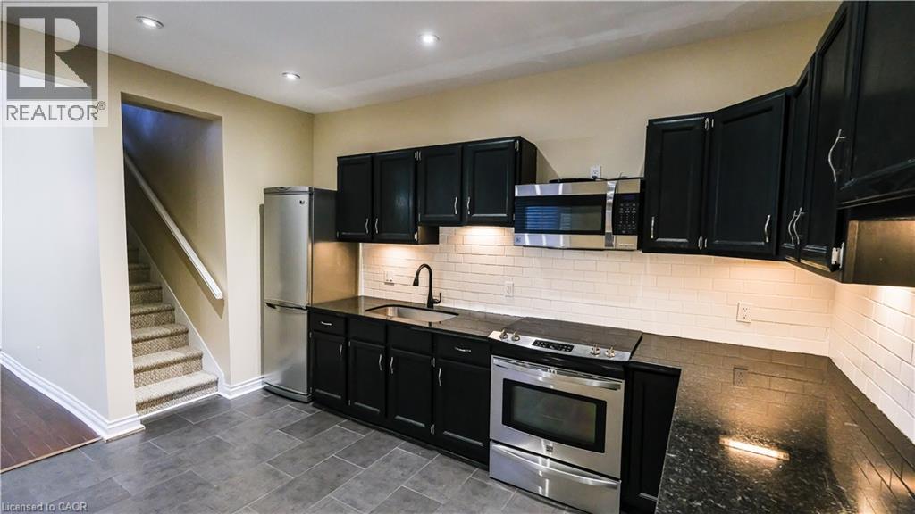 119 Markland Street, Hamilton, Ontario  L8P 2K2 - Photo 5 - 40859721