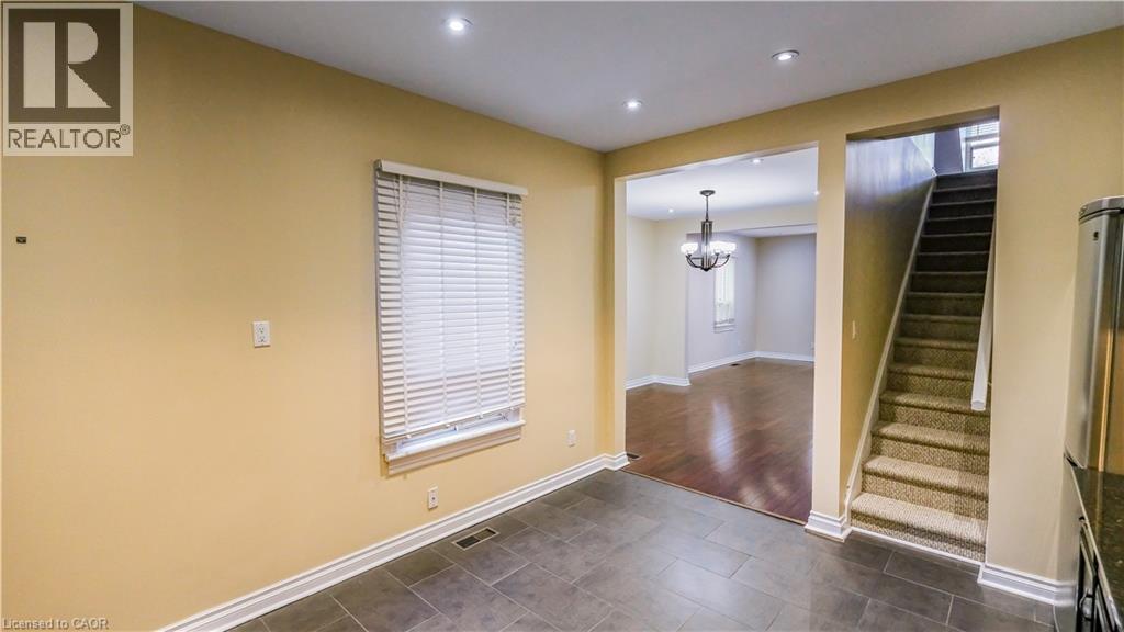 119 Markland Street, Hamilton, Ontario  L8P 2K2 - Photo 6 - 40859721